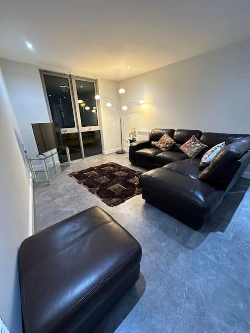 Heart Of Bham Free Parking Apartment Birmingham Bagian luar foto